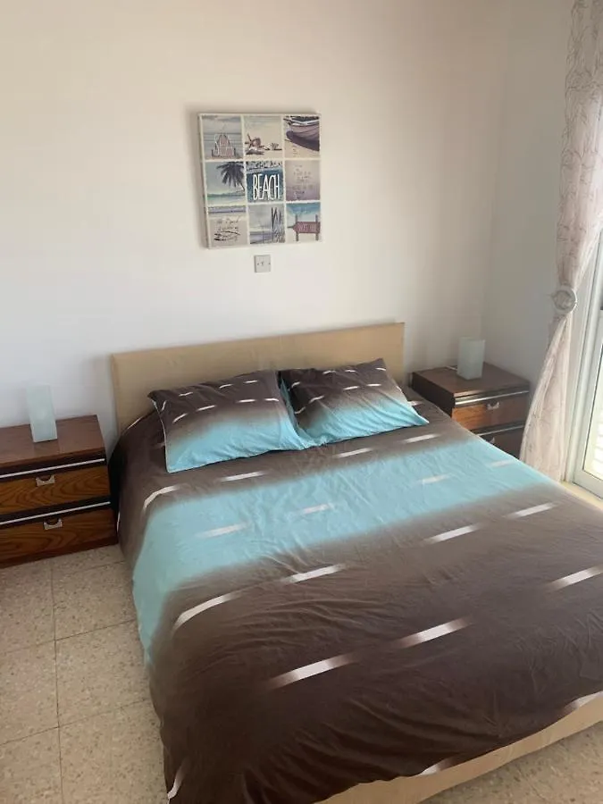Seafront Beach House Meneou Willa
